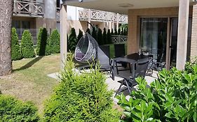 Apartament Turkusowy z ogrodem - Mielno morze, taras, 150m do plaży